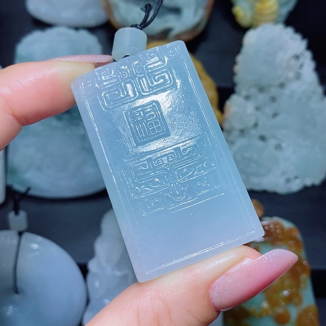定制翡翠未镶嵌翡翠