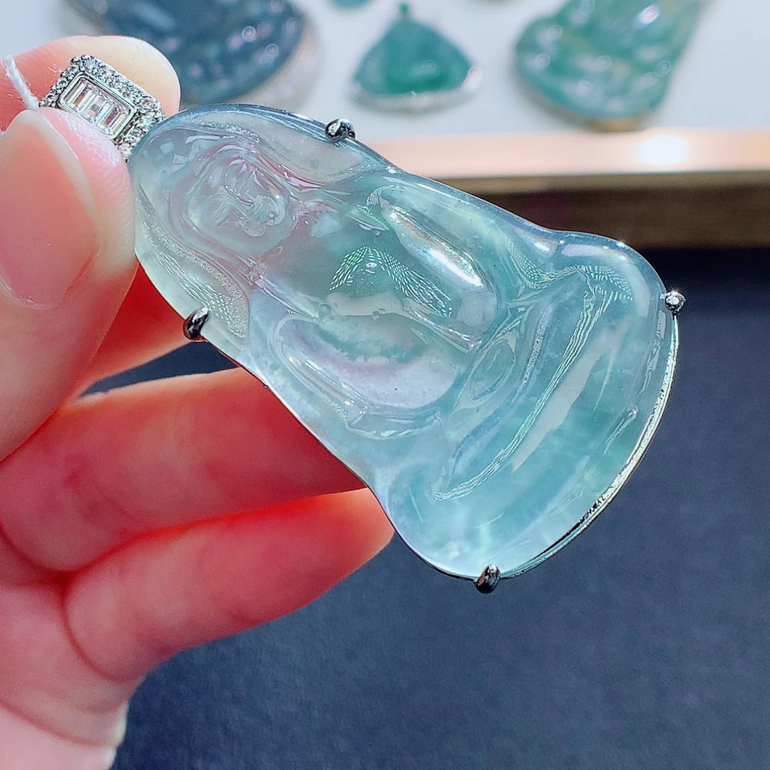 翡翠未镶嵌颈饰翡翠