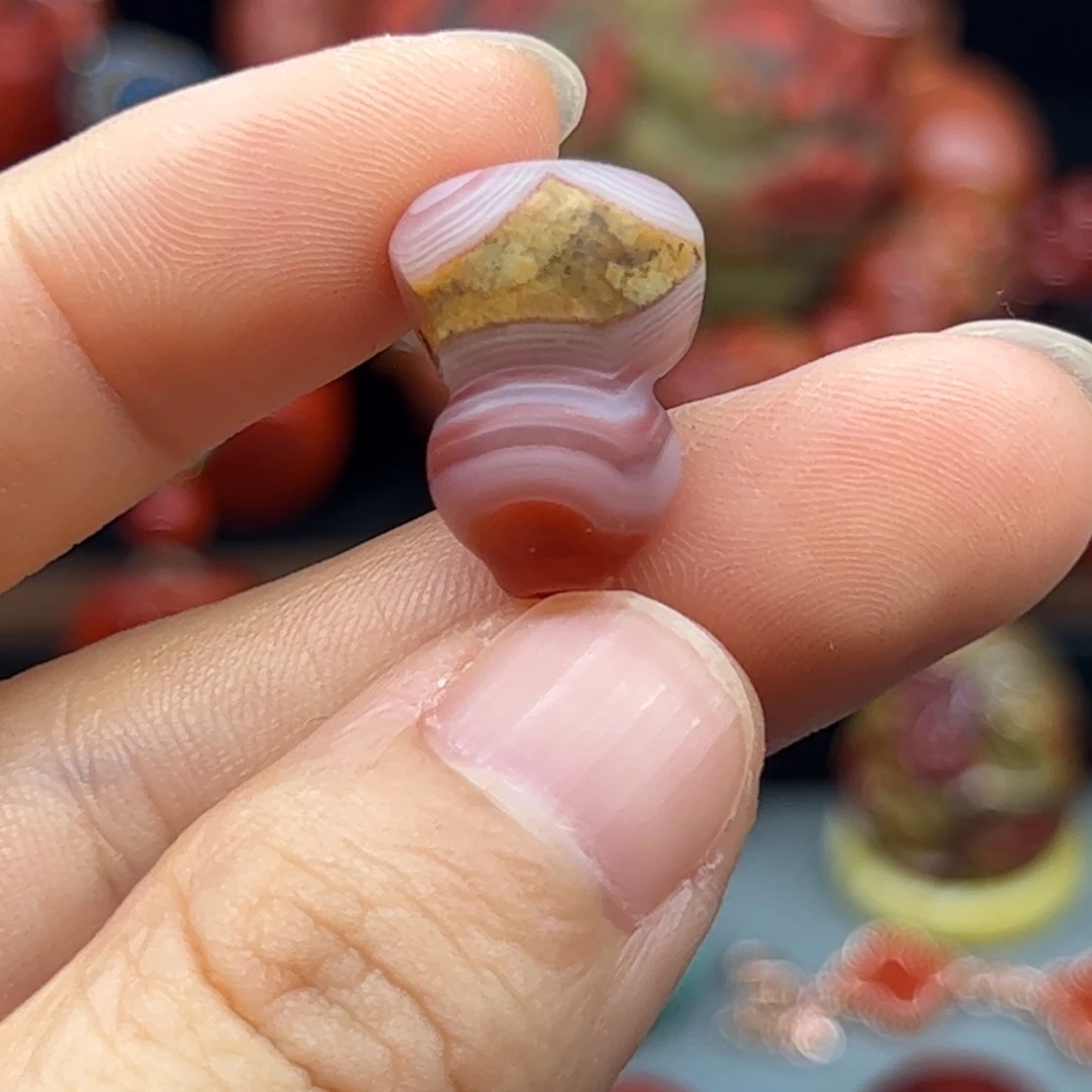 未镶嵌配饰南红玛瑙