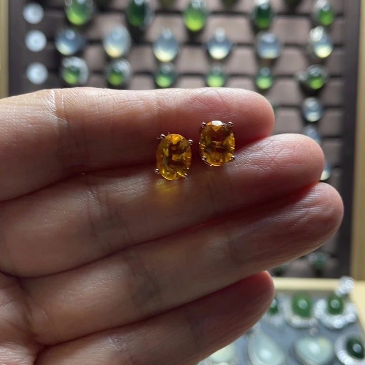 岫玉银S925镶嵌耳钉