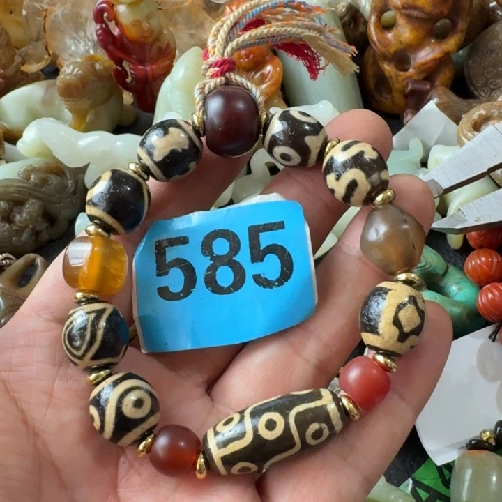 玛瑙/玉髓颈饰合金