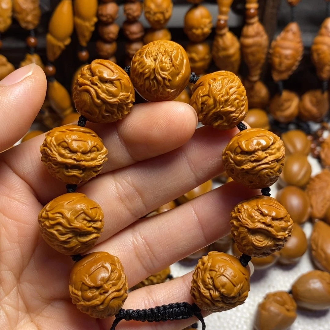 橄榄核吊坠钟馗头