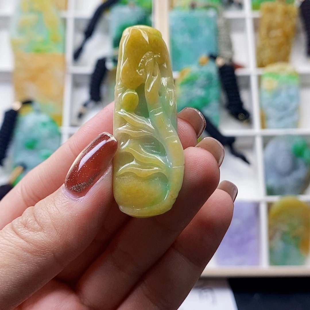 翡翠未镶嵌颈饰翡翠A货