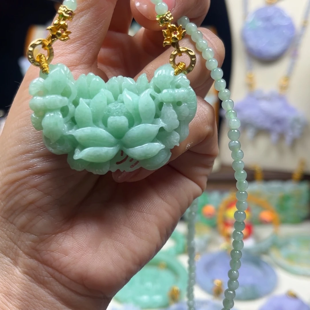 翡翠未镶嵌颈饰天然翡翠