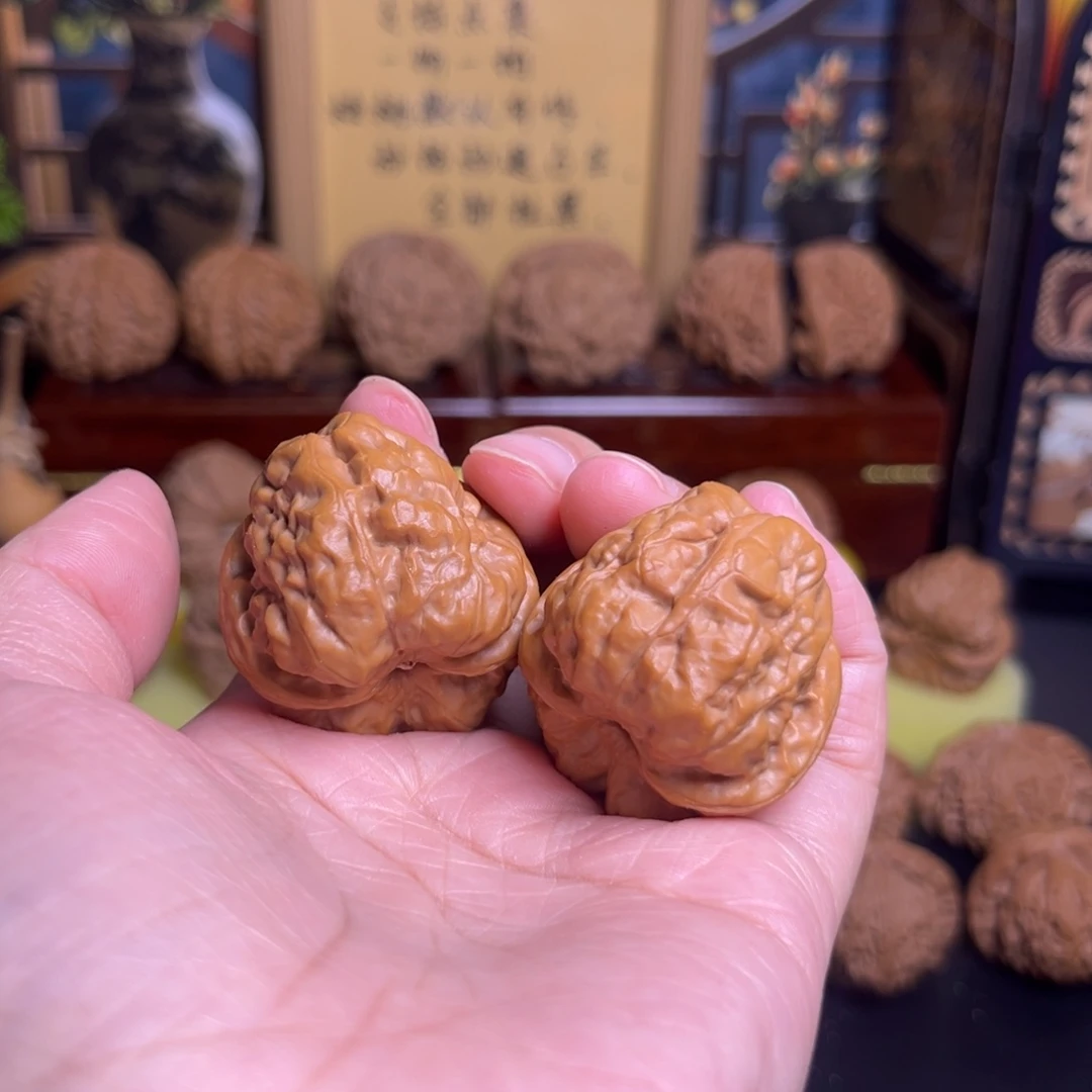 文玩核桃把件闪电购18蛙