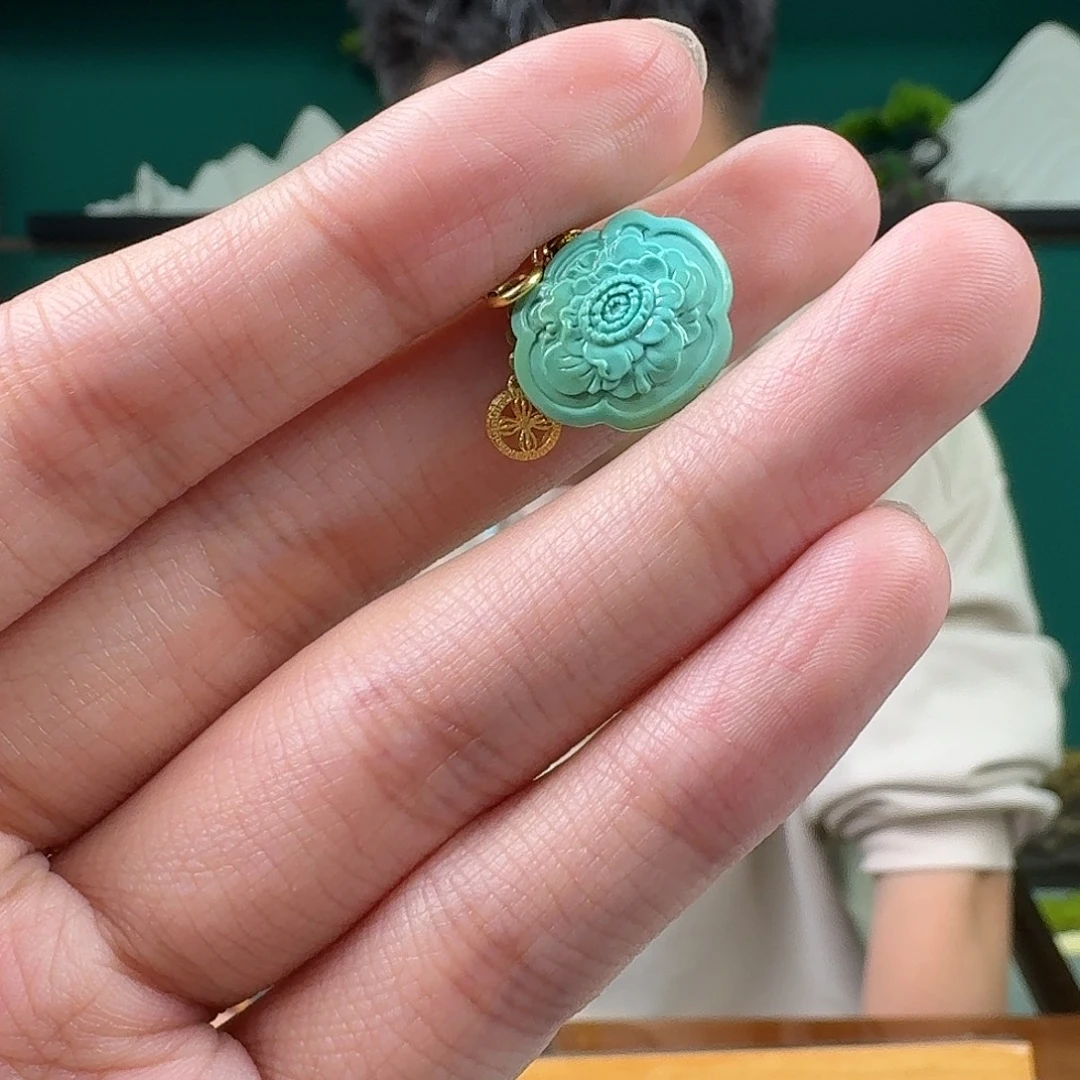绿松石18K金镶嵌珠宝奇石