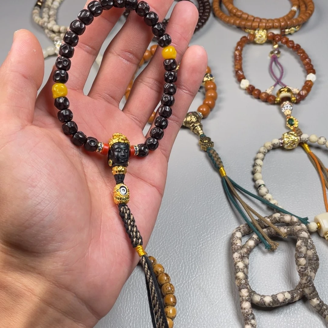 吊坠椰蒂。。。。。。。。。。。。。。。。。