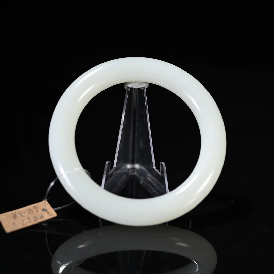 LOT8836 2510150025和田玉手镯/杭拍