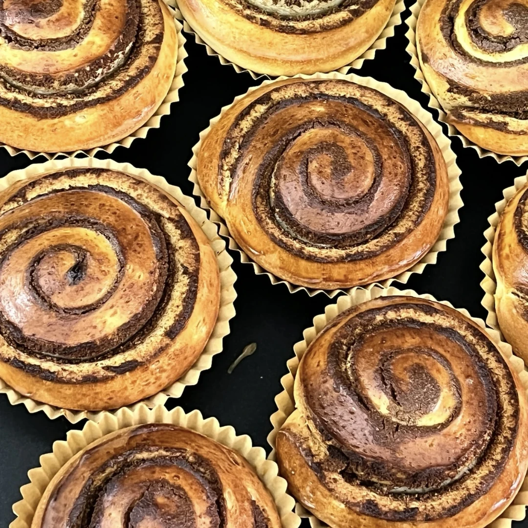 黑芝麻卷面包营养早餐零食解馋下午茶