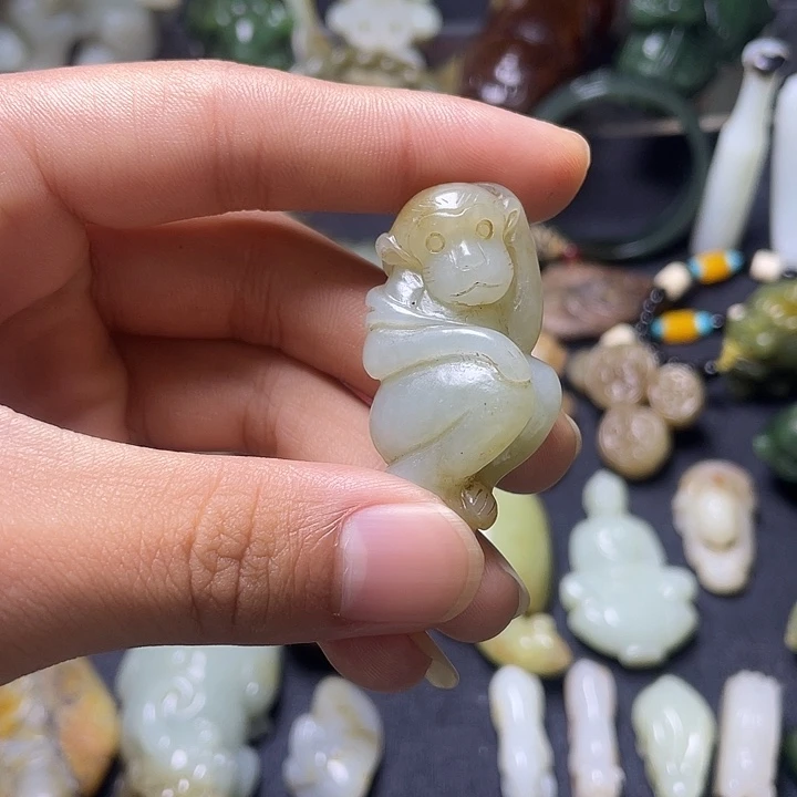 @***t和田玉（糖玉）未镶嵌颈饰