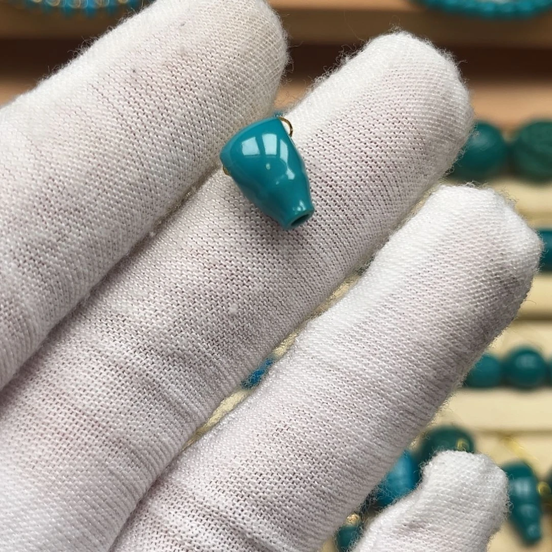 绿松石未镶嵌珠宝奇石700