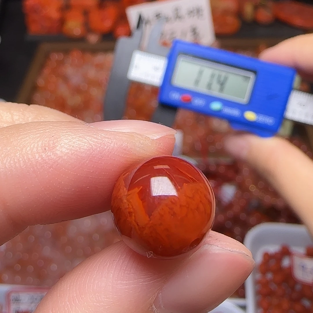 南红玛瑙未镶嵌颈饰