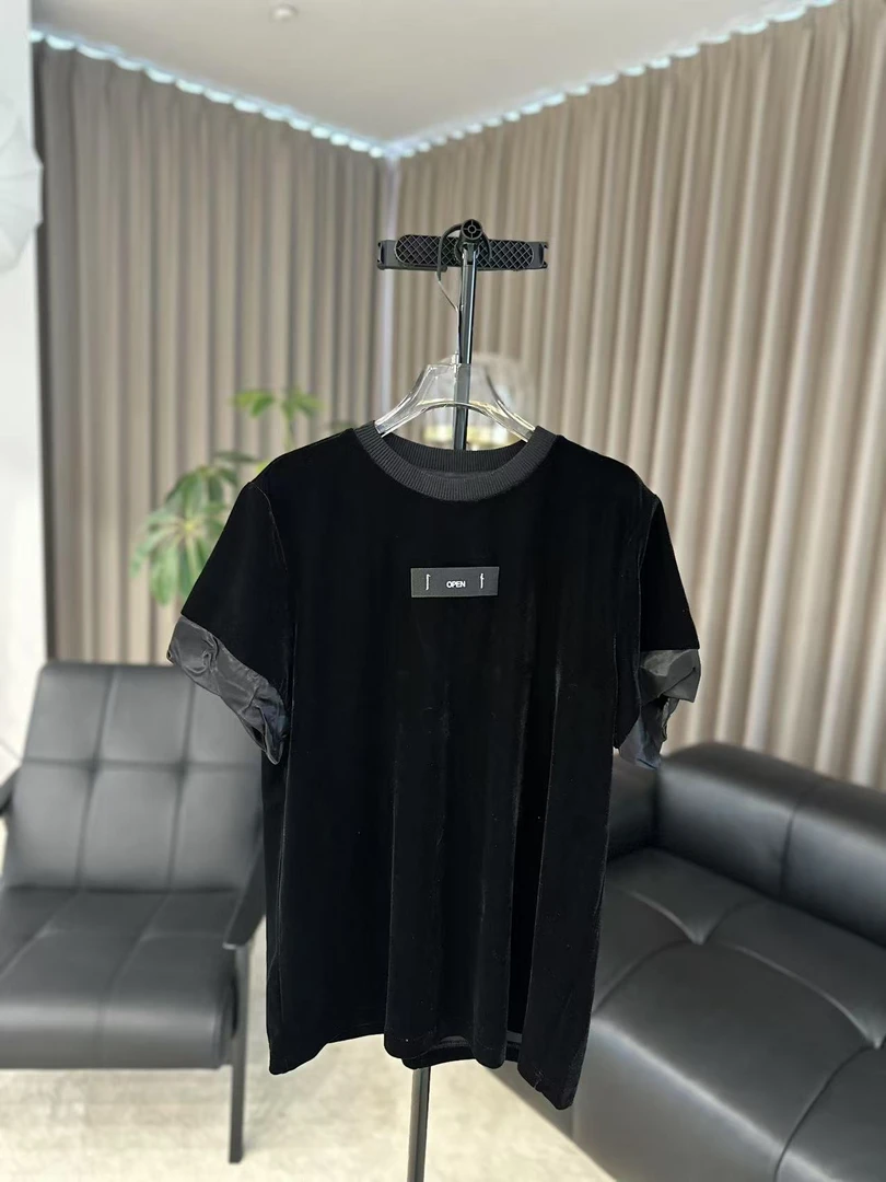 【柳青女装】2025春季新款气质百搭丝绒正肩设计感短袖上衣