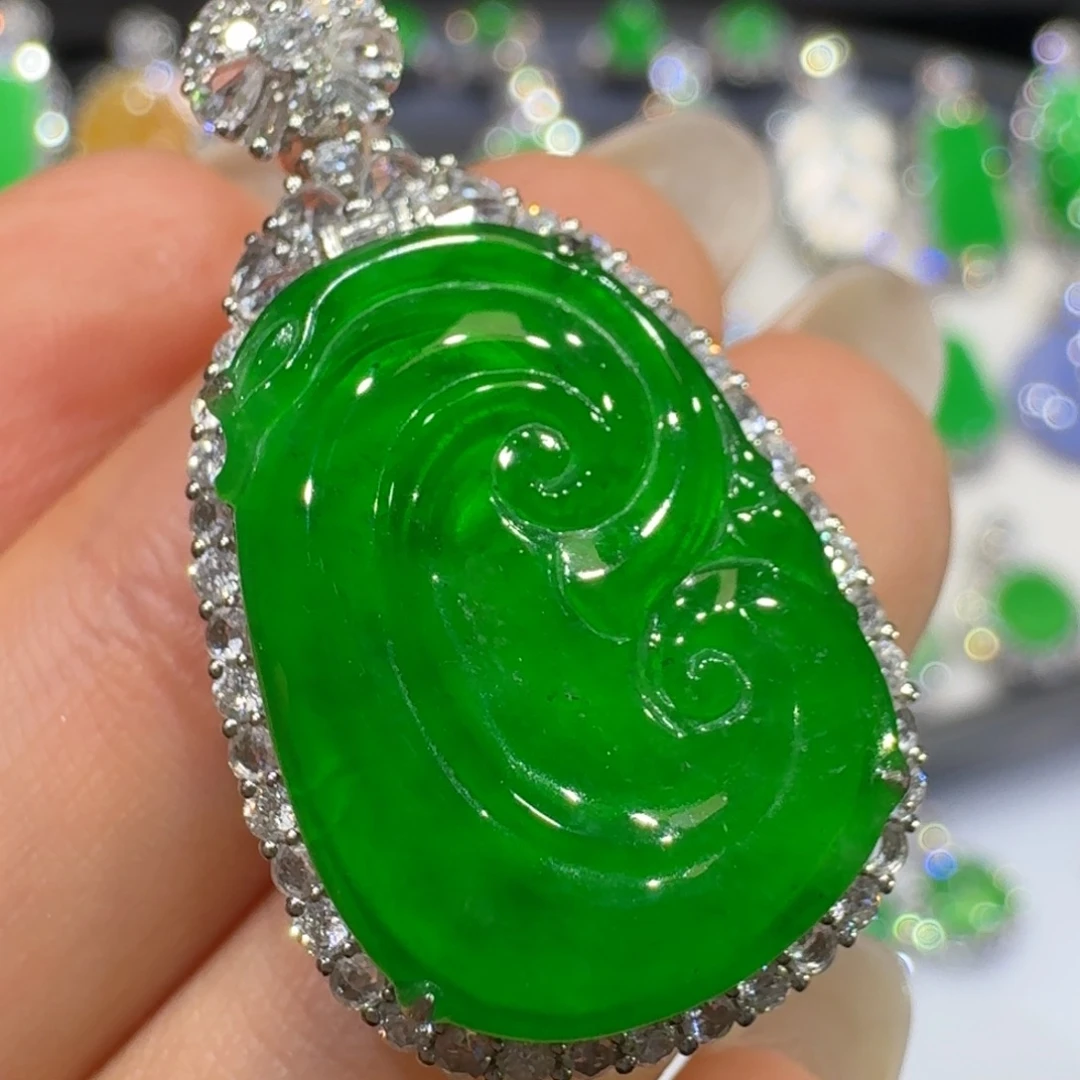 翡翠18K金镶嵌颈饰收到货48小时鉴赏期