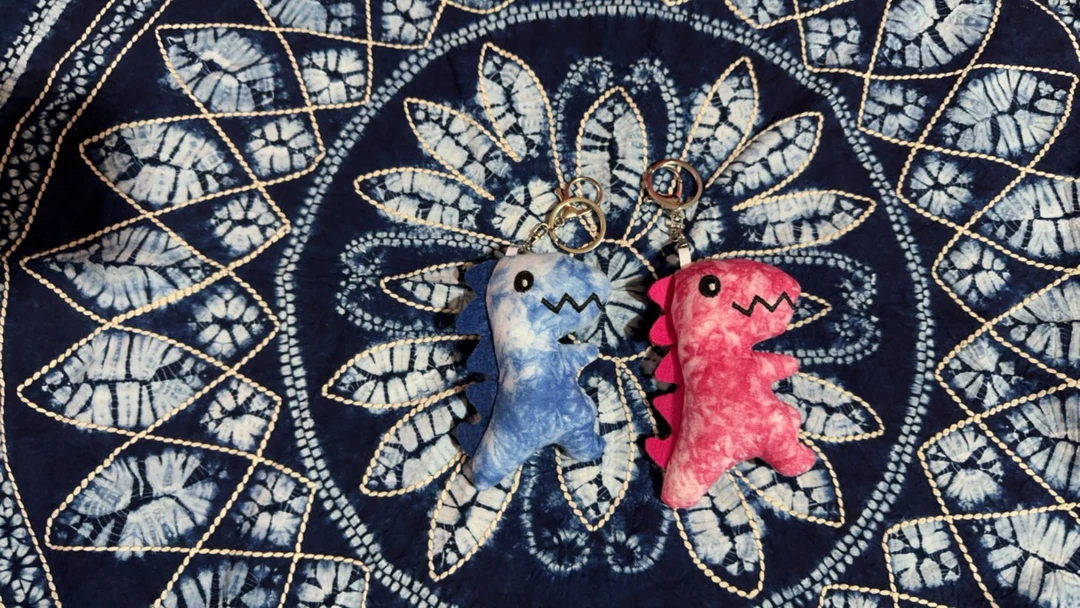 搞笑奶奶钥匙扣小恐龙（粉色）（蓝色）