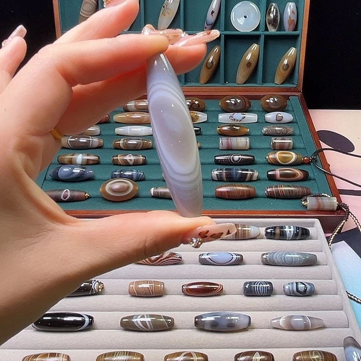 玛瑙/玉髓未镶嵌颈饰