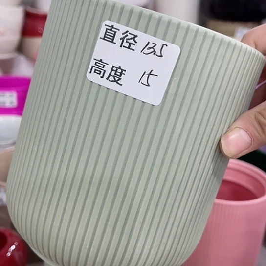 多肉绿植陶瓷花盆9.9包邮，有孔