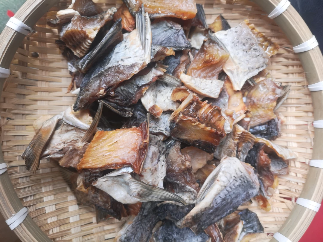 青草镇大沙河鱼块