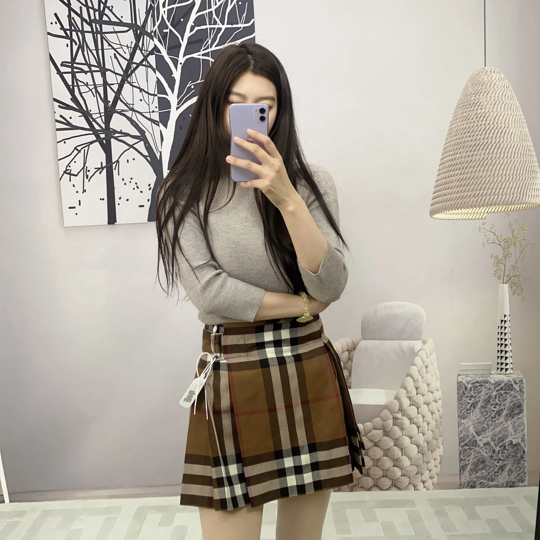 95新 BURBERRY/博柏利 麦殿/羊毛格纹百褶裙34码/241218HHJHR01