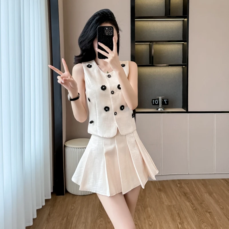 2025夏新款高级感气质小香风套装百搭马甲背心+百褶半身裙两件套