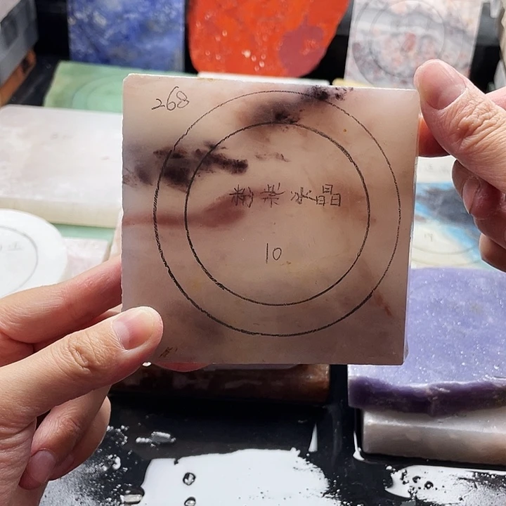 石英质玉未镶嵌手镯定制