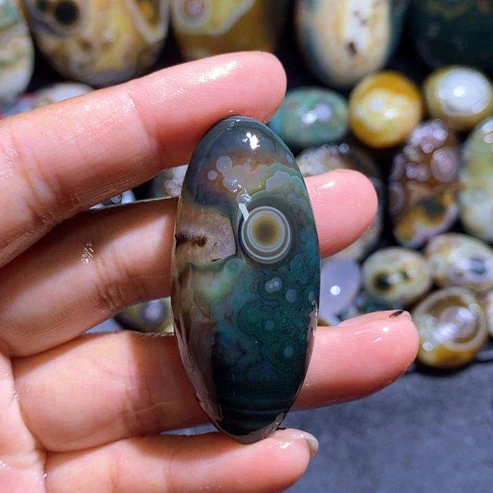 玛瑙/玉髓玛瑙吊坠未镶嵌
