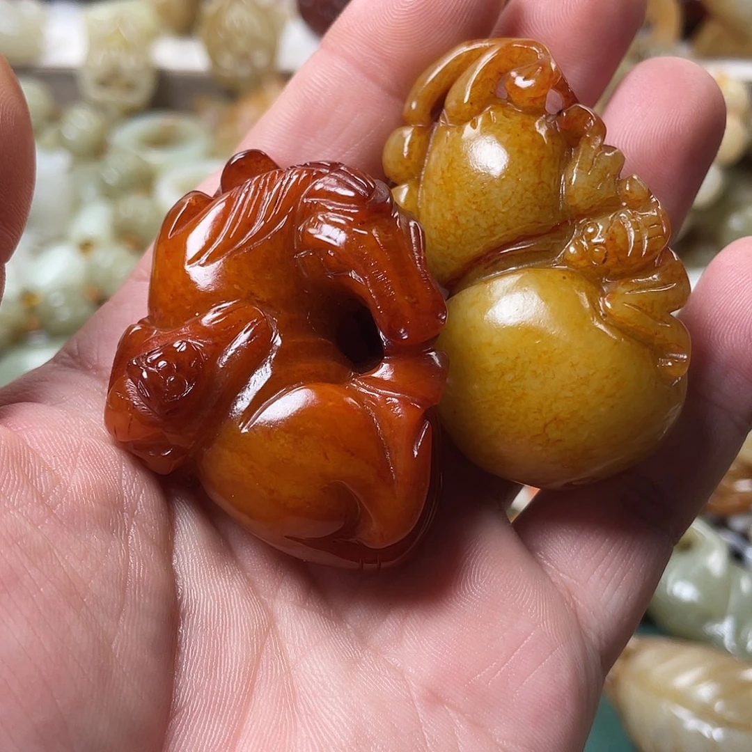 皇***勒颈饰未镶嵌和田玉