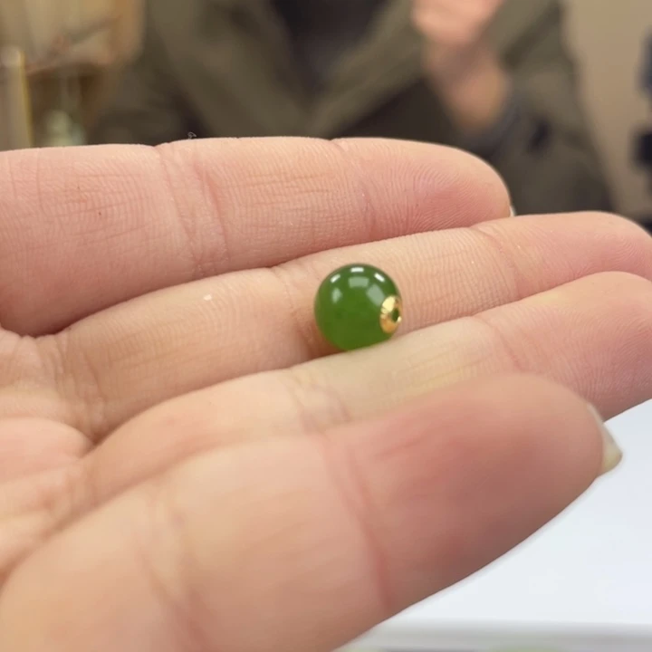 和田玉18K金镶嵌颈饰