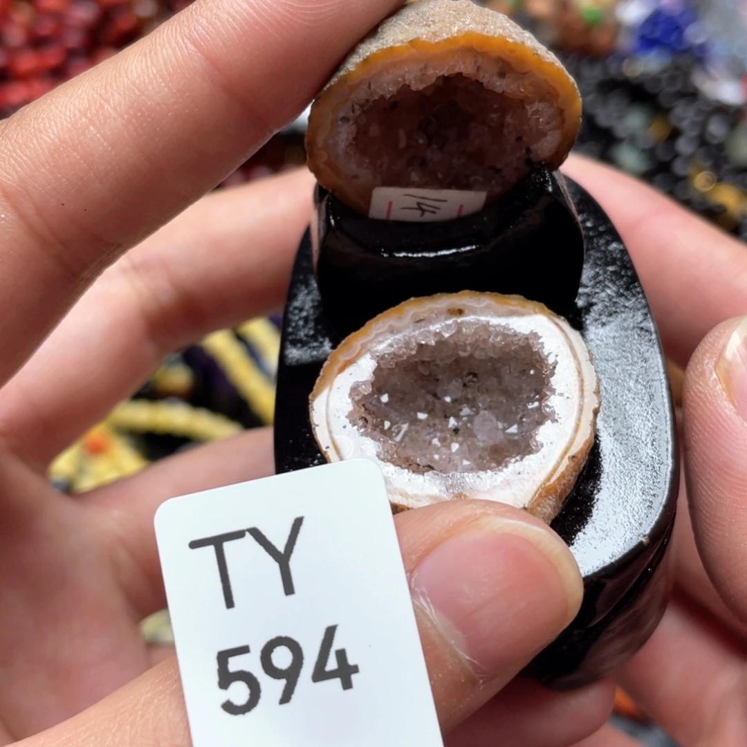 玛瑙摆件未镶嵌摆件