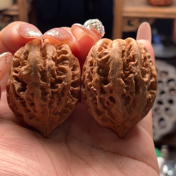 文玩核桃把件楸大胖110