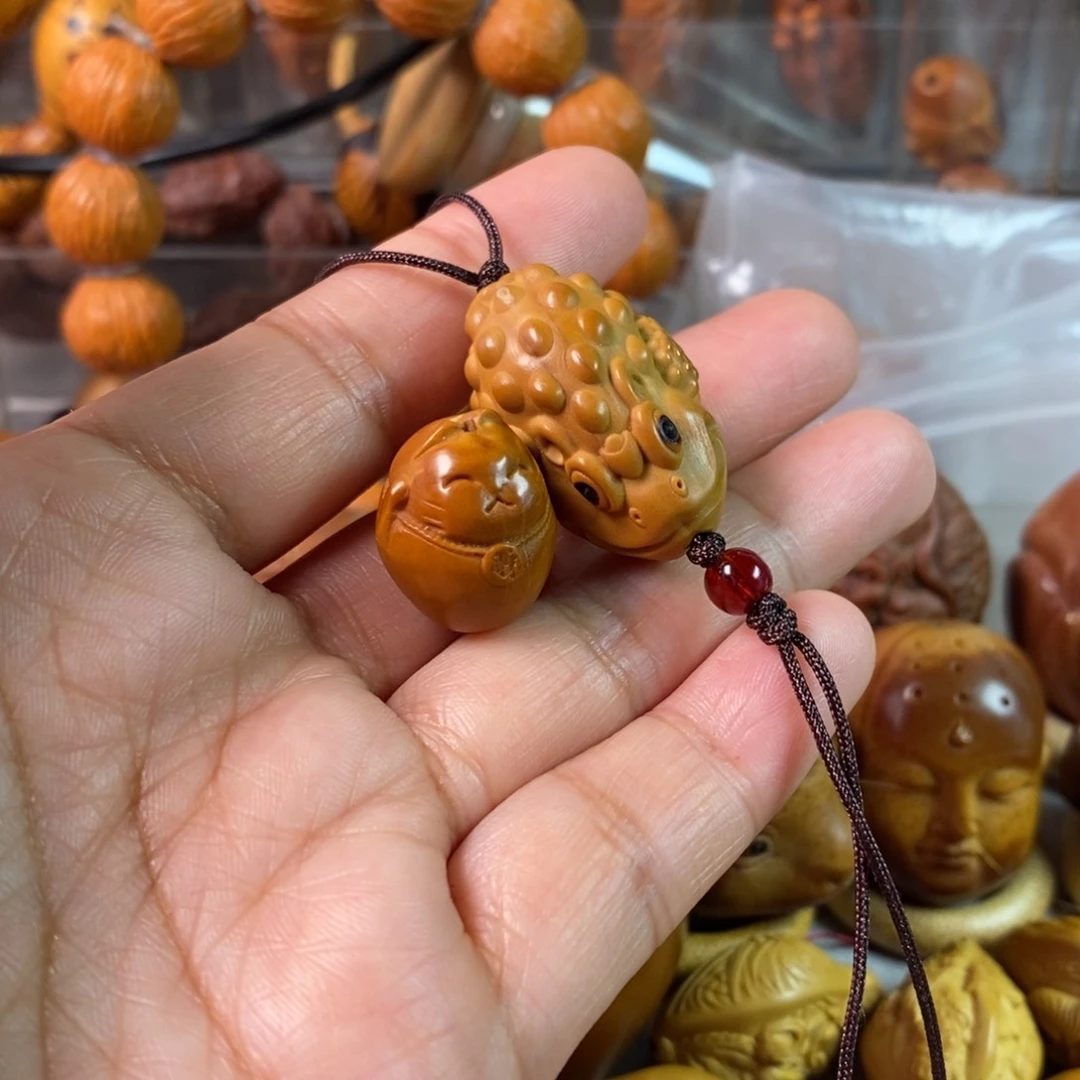 橄榄核把件芙*鸟招财猫，金蟾