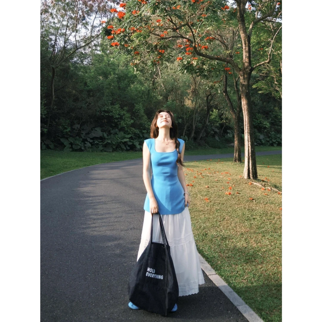 夏日氛围感蓝色方领收腰中长款上衣女花边拼接设计感半身裙两件套