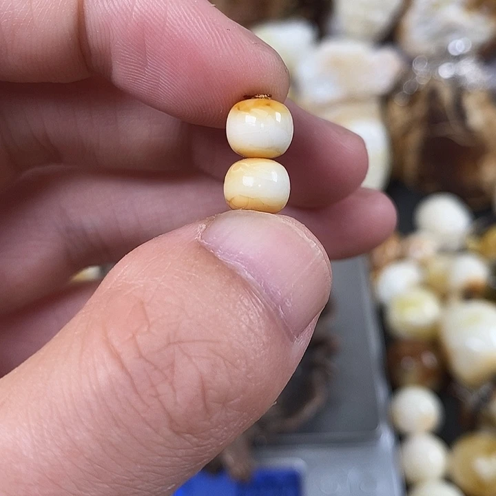 未镶嵌琥珀裸石我