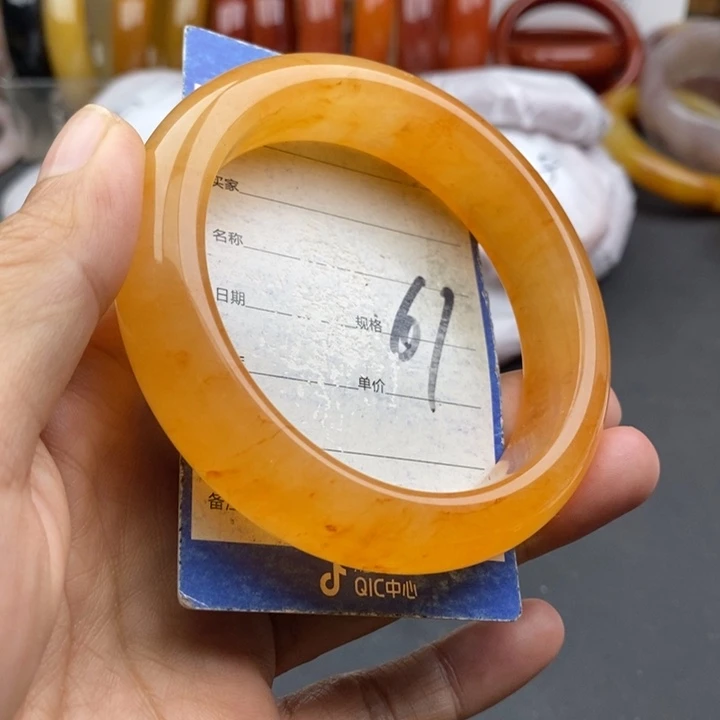 石英质玉未镶嵌手镯