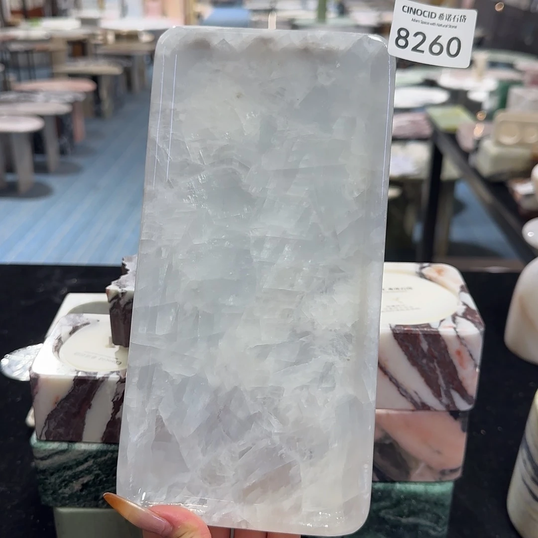 8260蓝水晶小长方福利
