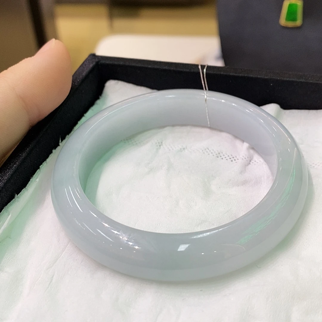 翡翠未镶嵌手镯白月光手镯300525