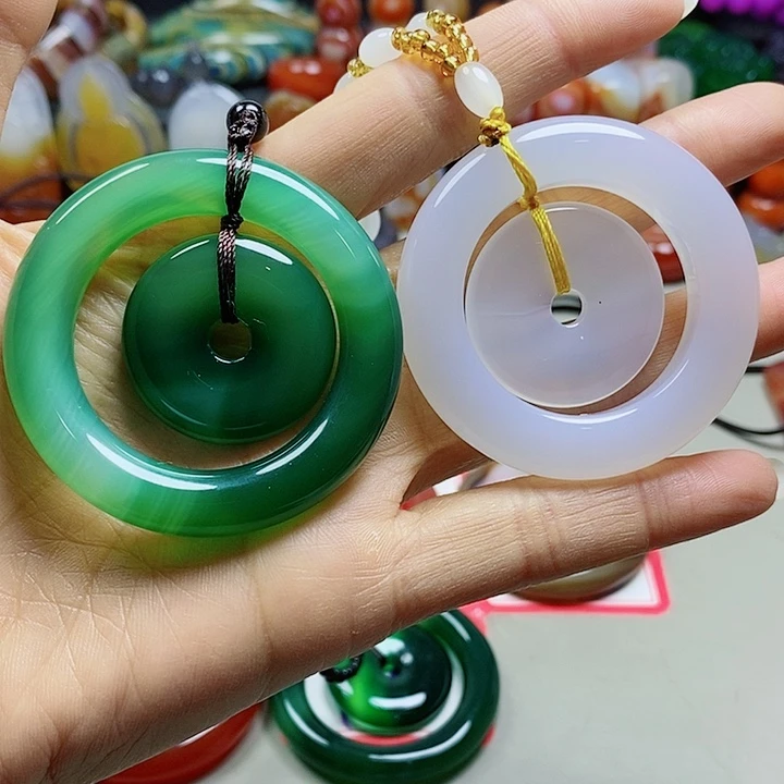 未镶嵌颈饰玛瑙/玉髓…**哥