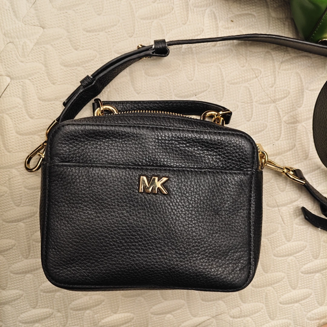 99新 MICHAEL KORS/迈克高仕 黑色相机斜挎包