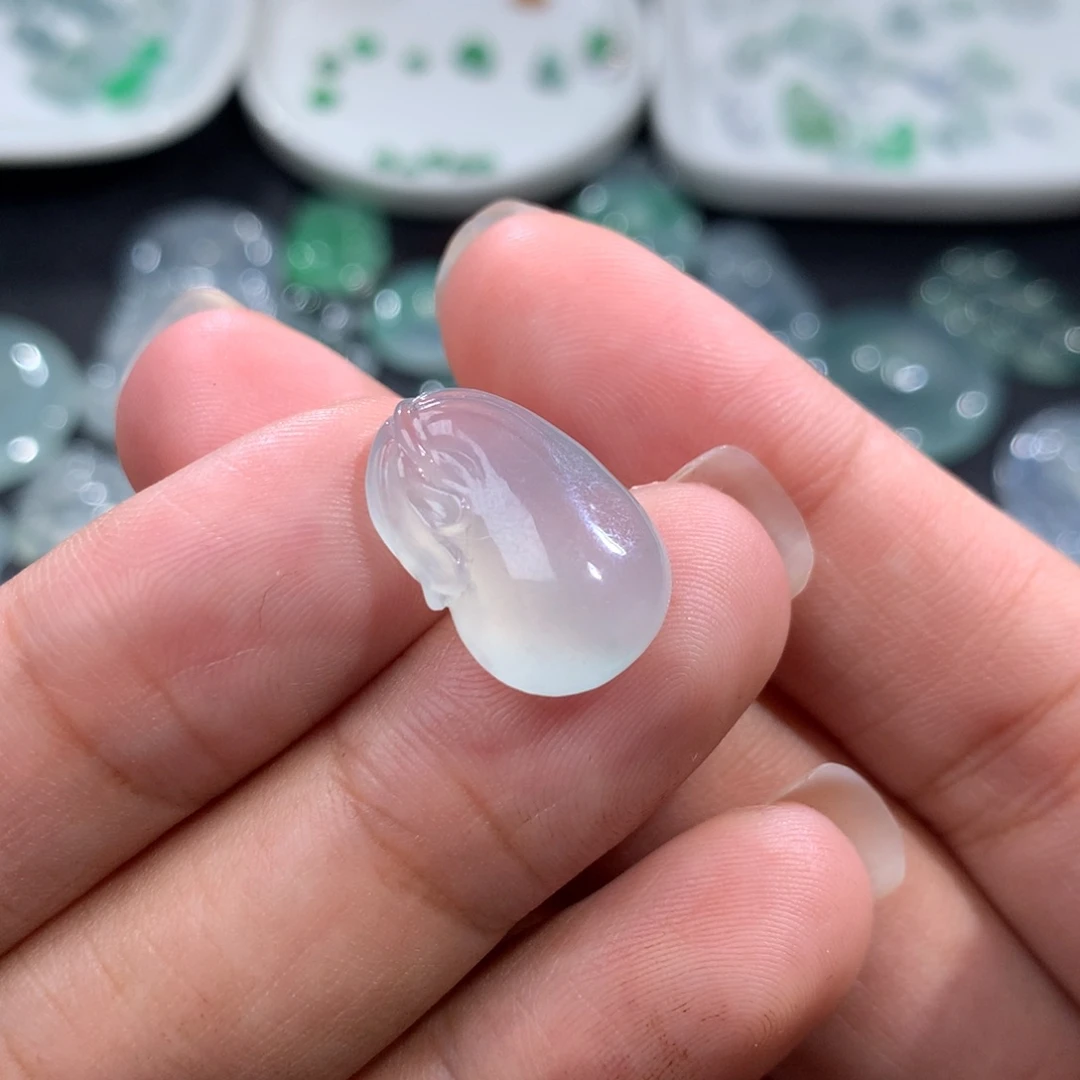 翡翠裸石未镶嵌 冰胶钱袋