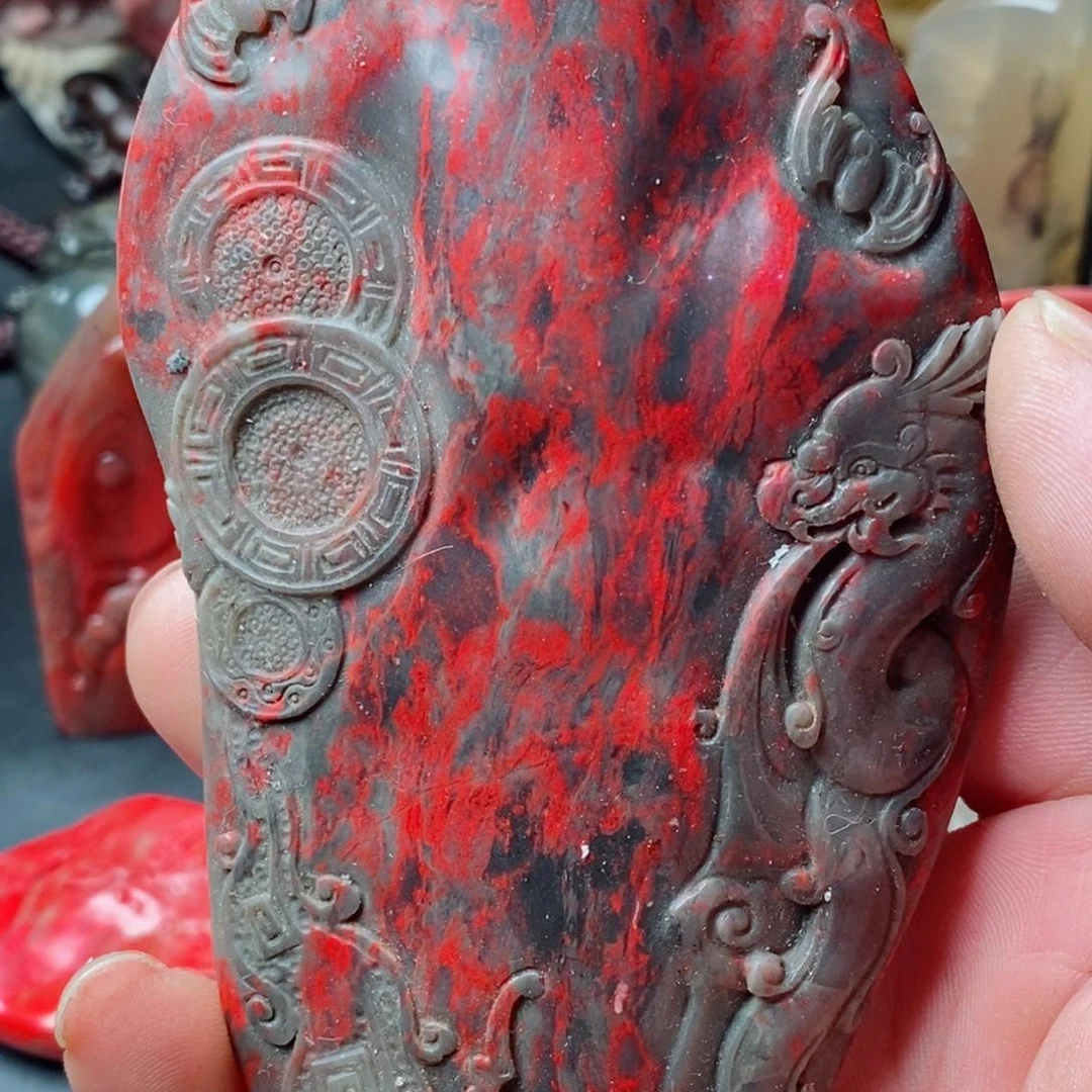 昌化鸡血石昌化鸡血石摆件