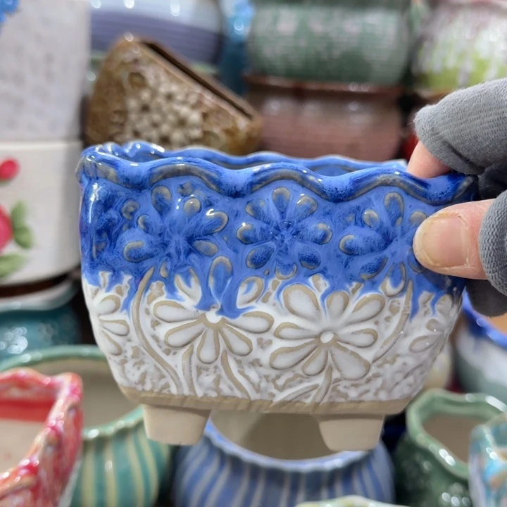 凑9块包邮，有孔，陶瓷花盆