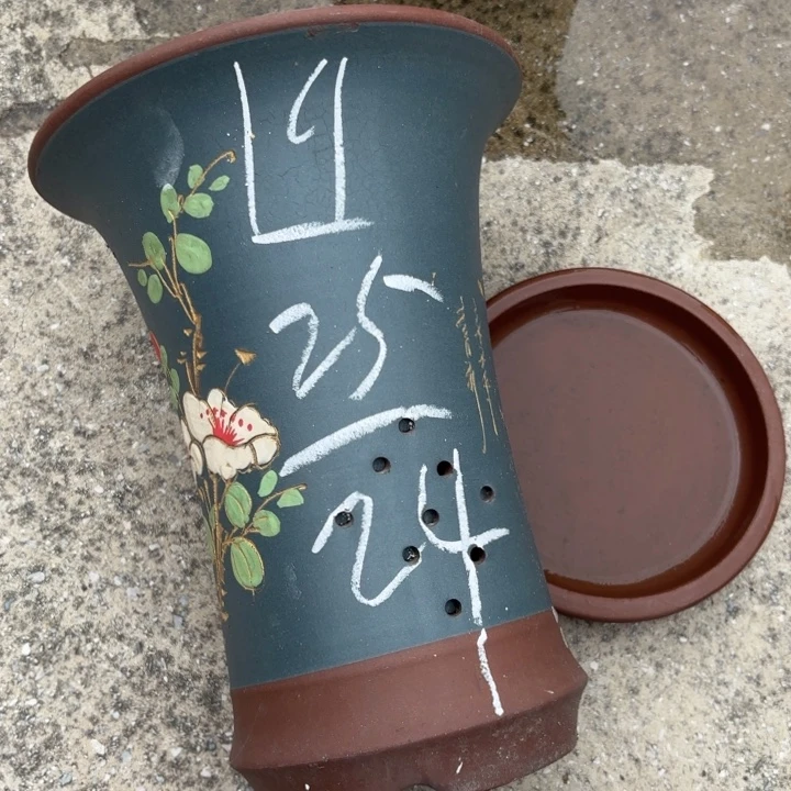 紫砂花盆紫砂的花