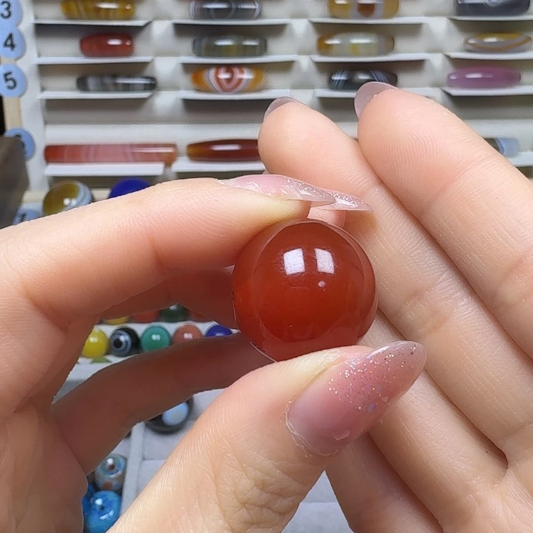 玛瑙/玉髓玛瑙未镶嵌虎**长