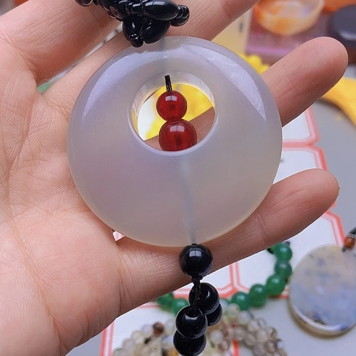 【闪购商品】玛瑙/玉髓珠宝半成品未镶嵌蝴*兰