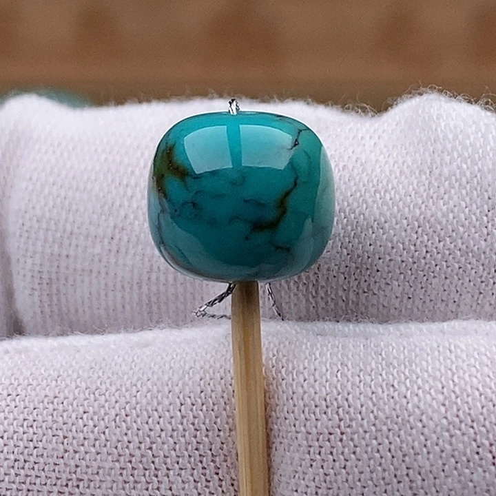 绿松石未镶嵌珠宝奇石11