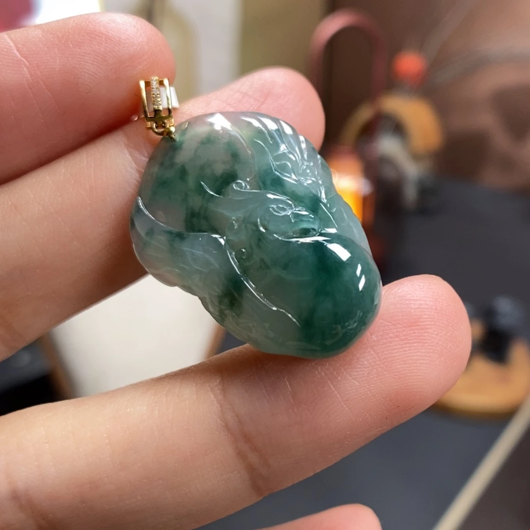 【闪购商品】颈饰18K金镶嵌翡翠37