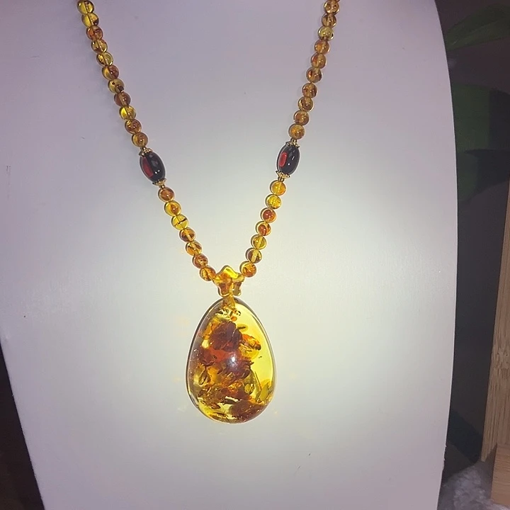 琥珀（花珀）未镶嵌颈饰