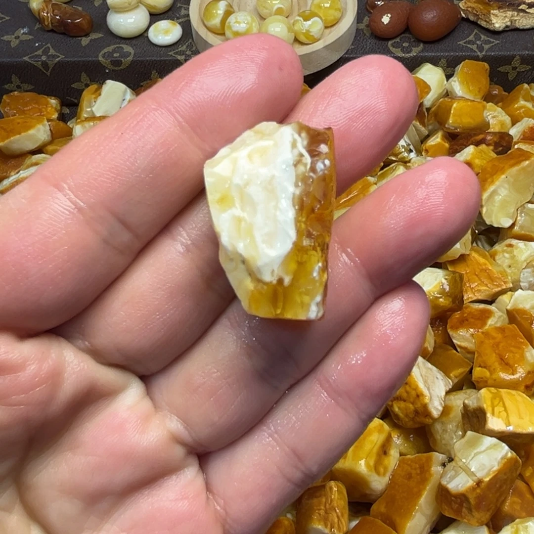 定制琥珀未镶嵌蜜蜡原石