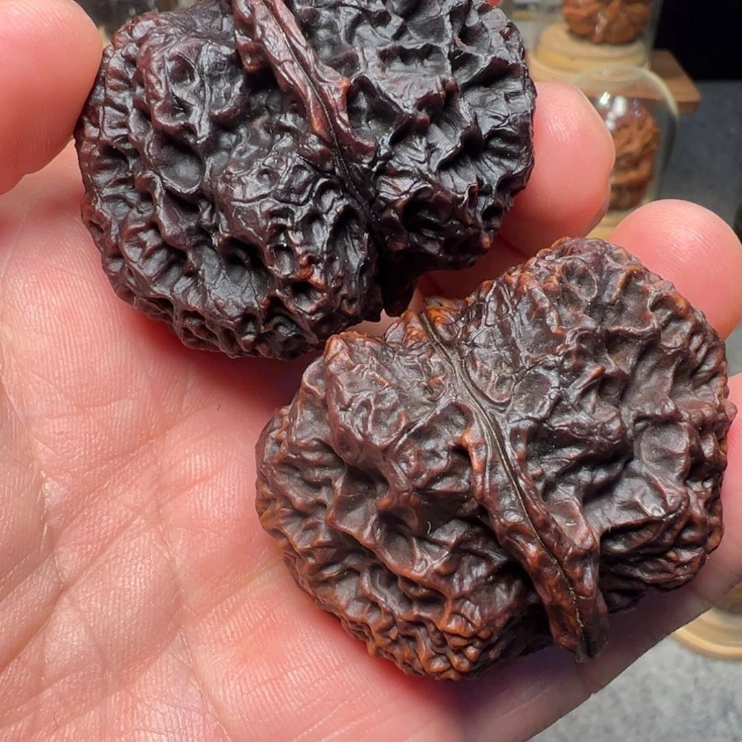 文玩核桃把件苍山神鹰47mm