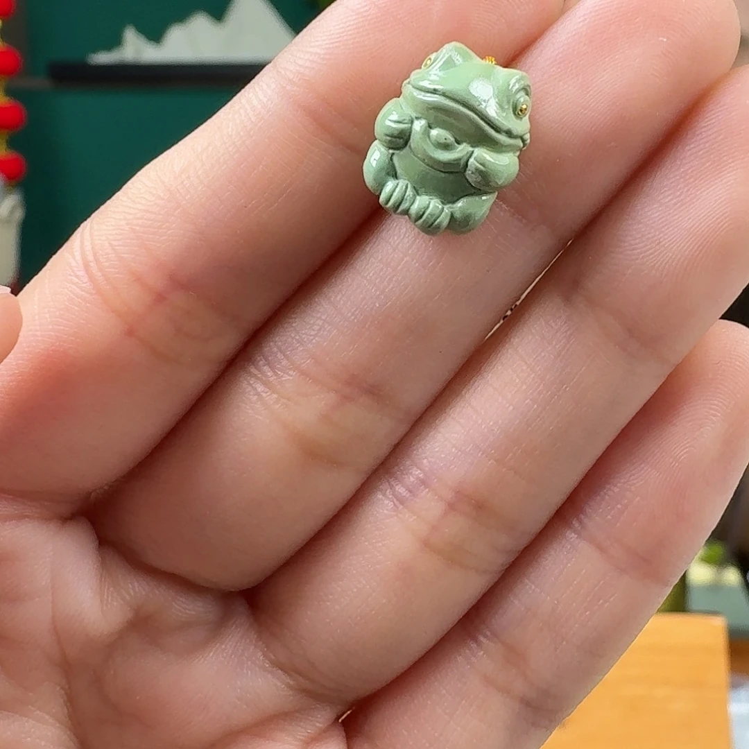 绿松石未镶嵌挂件